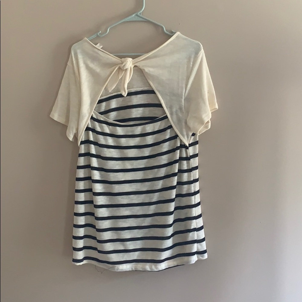 Francesca’s Striped Keyhole Top - Picture 2 of 5